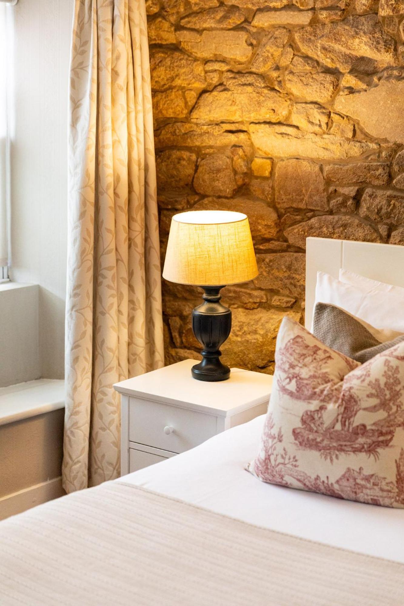 Bed and Breakfast The Georgian House Braye Экстерьер фото